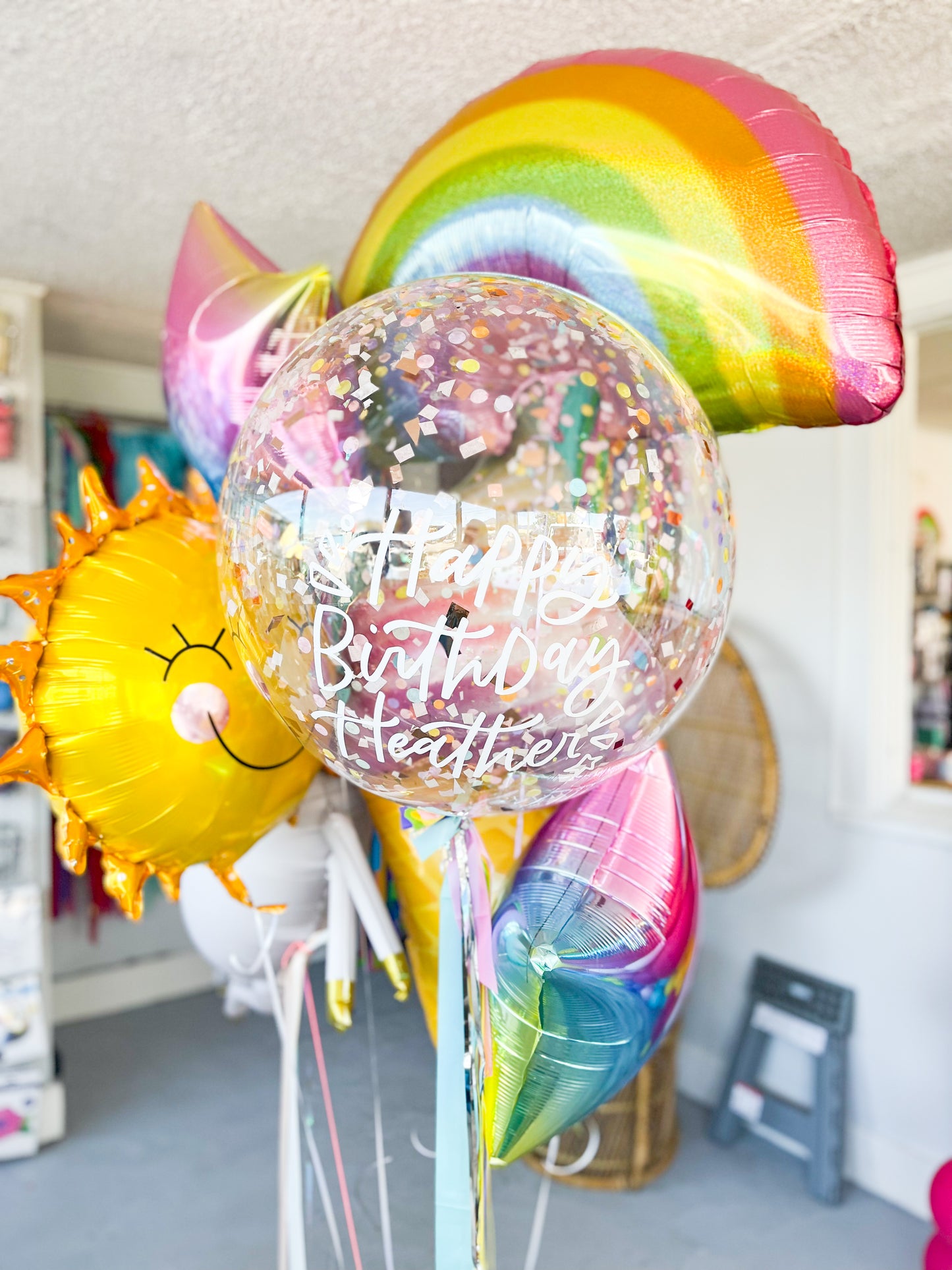 HAPPY BALLOON BUNDLE - MEDIUM.