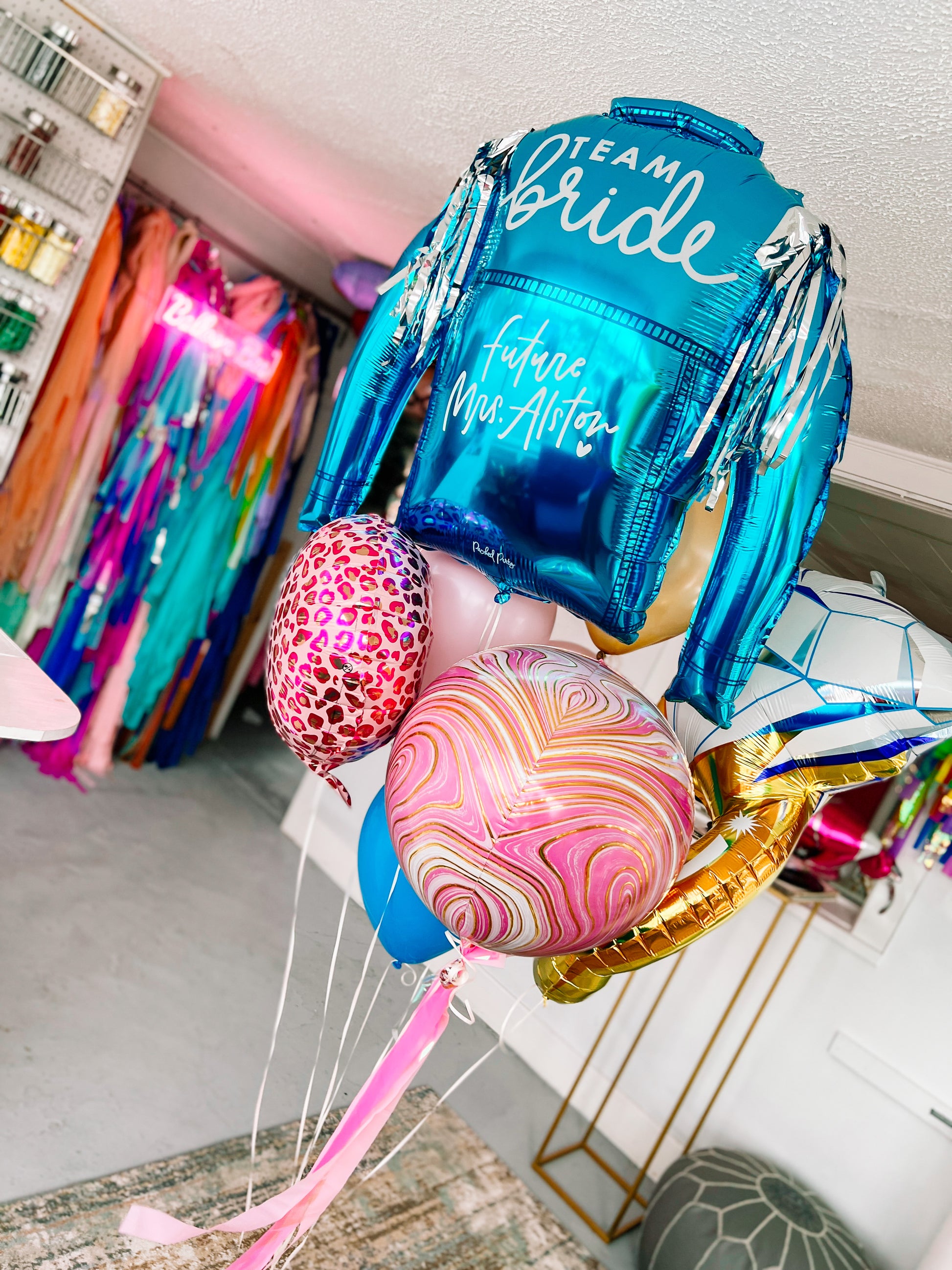 TEAM BRIDE BALLOON BUNDLE - LARGE.